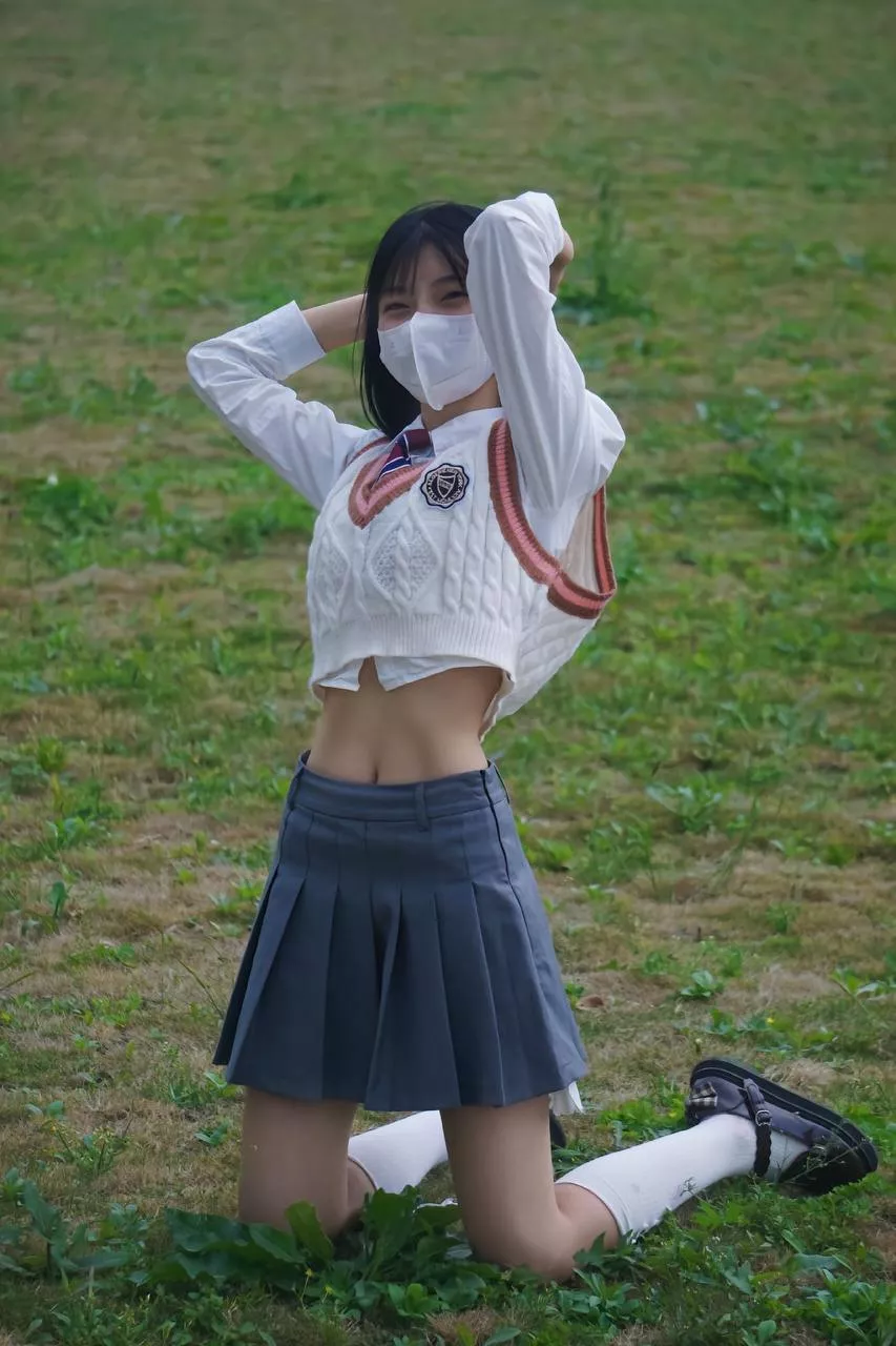 academy style belly button