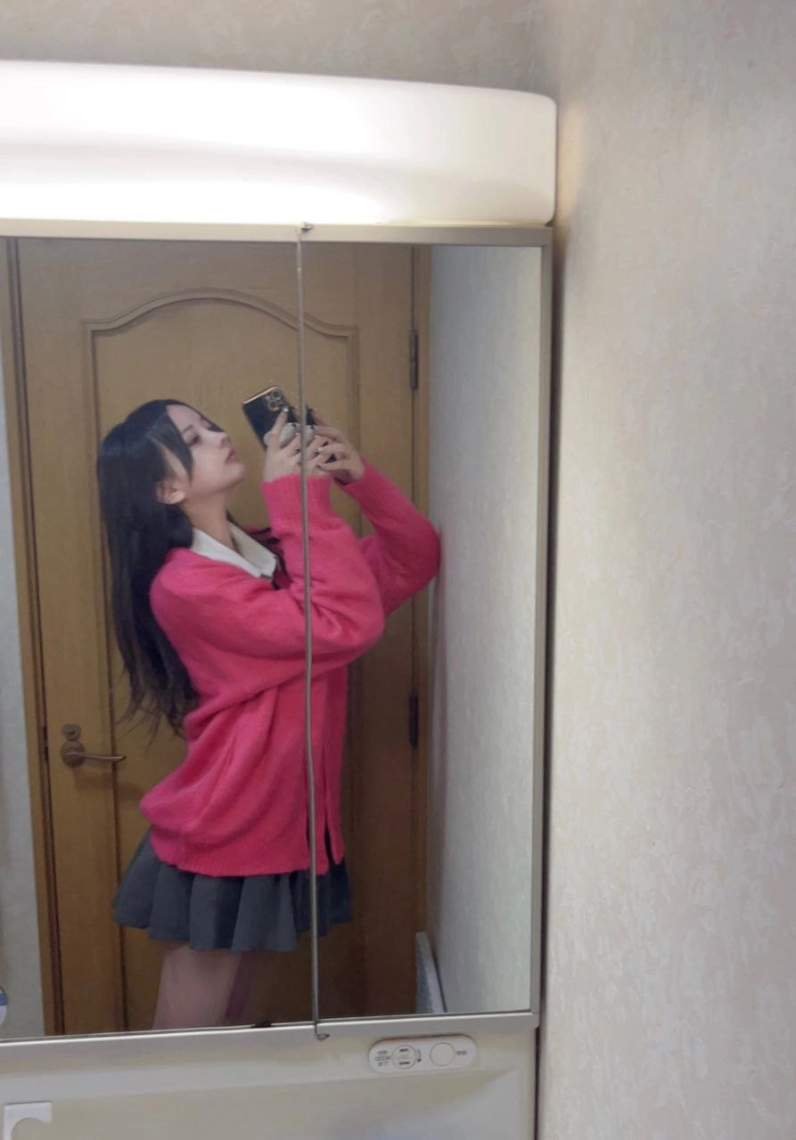 take a picture of oneself