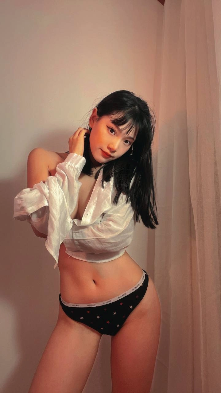 刘玥 (Liu Yue)