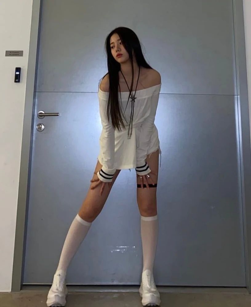 这tm14岁？ 李茶仁