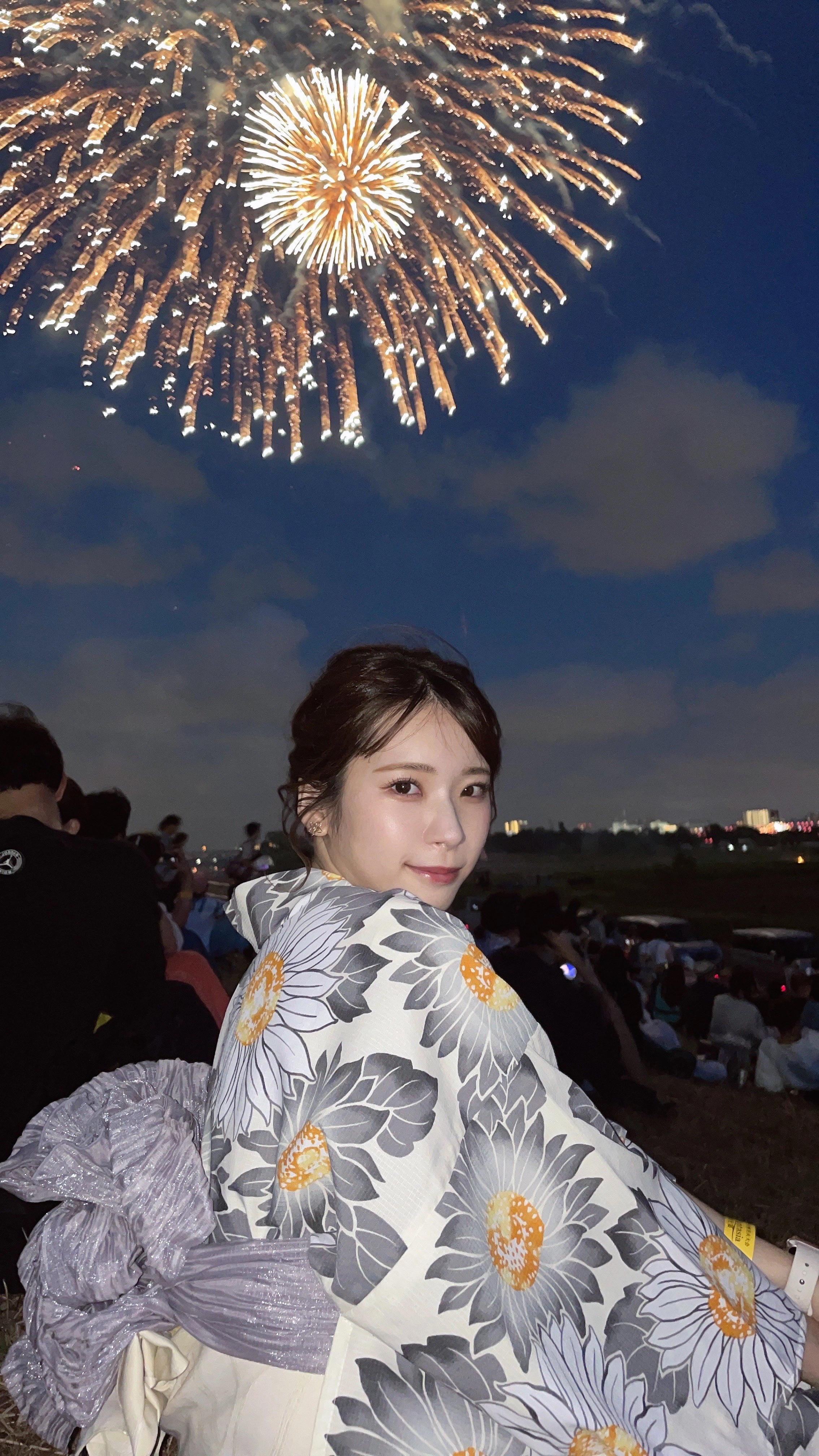 firework display (esp. in Yuan theater)