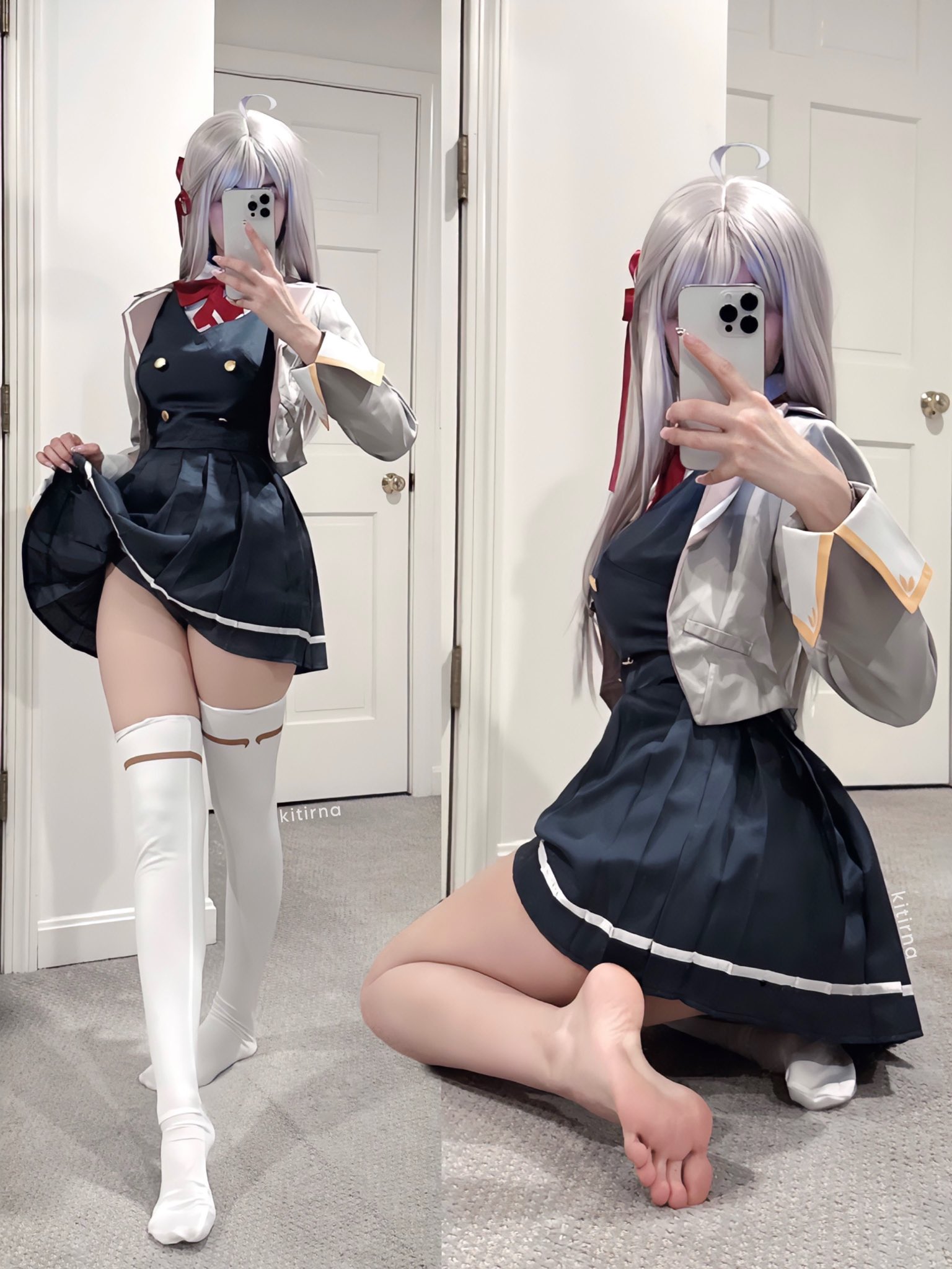 穿蓝色衣服的女人拍了一张自拍。