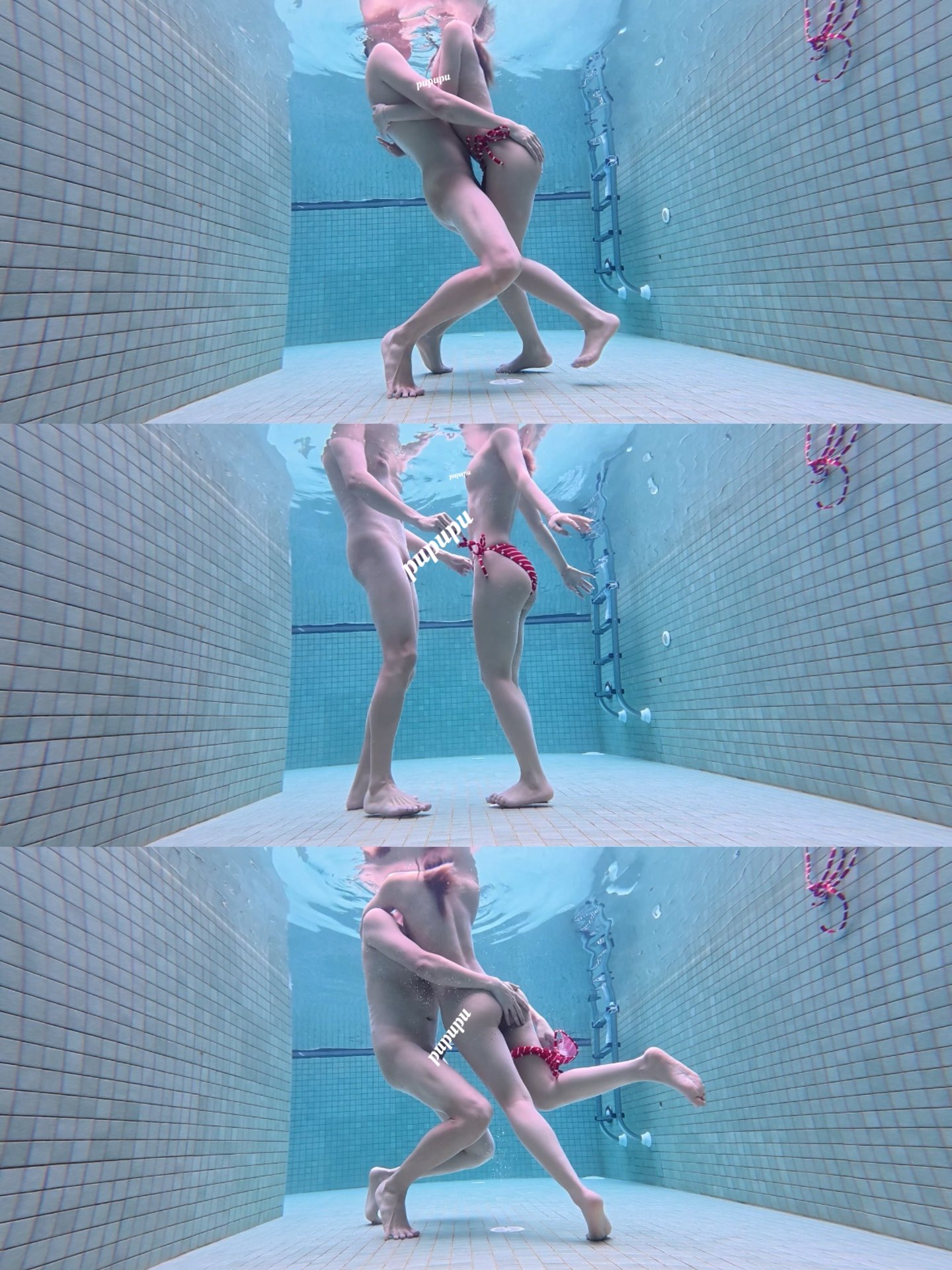 两个裸体的人在游泳池。