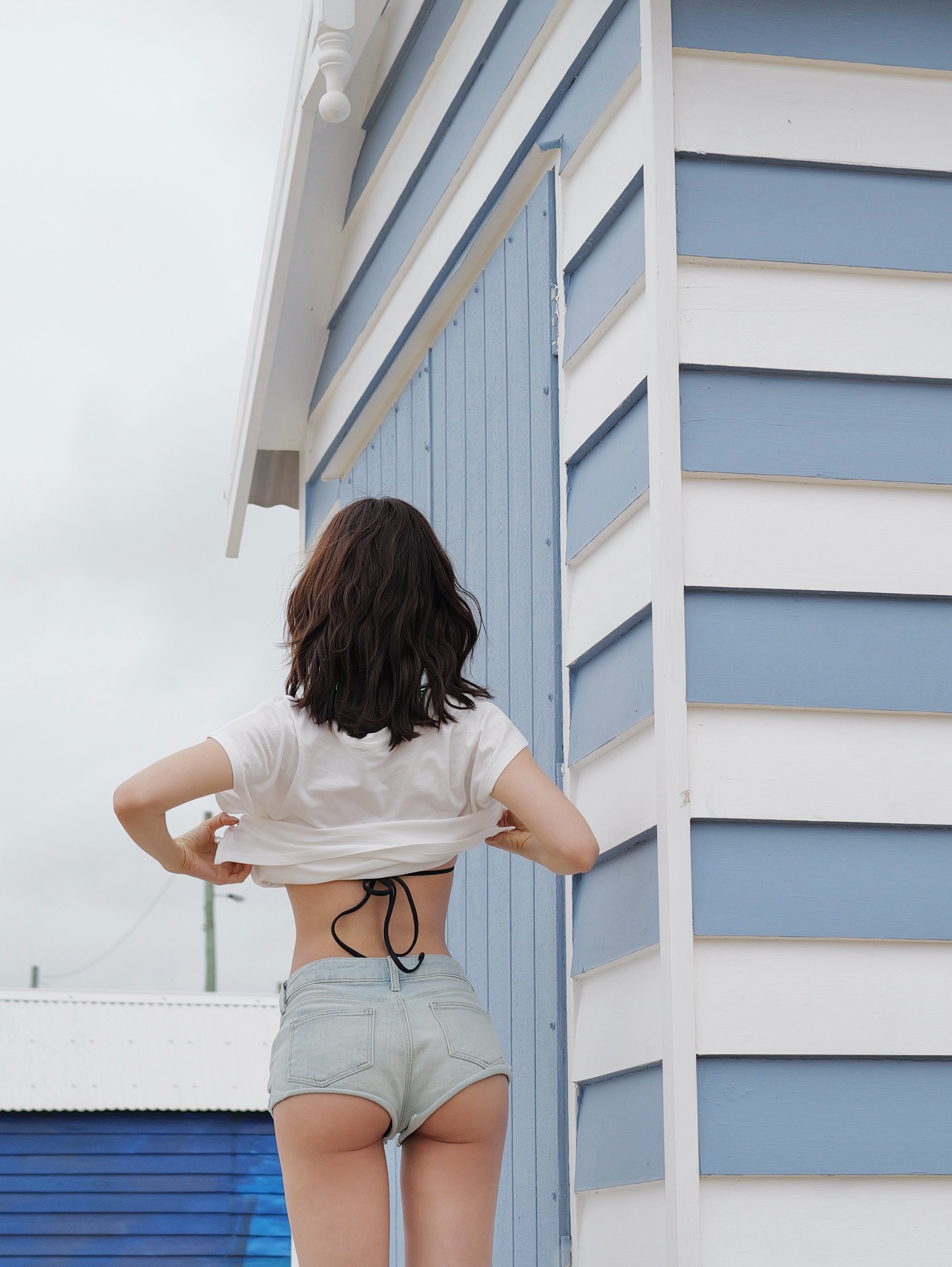 背后一根绳子引发的风波