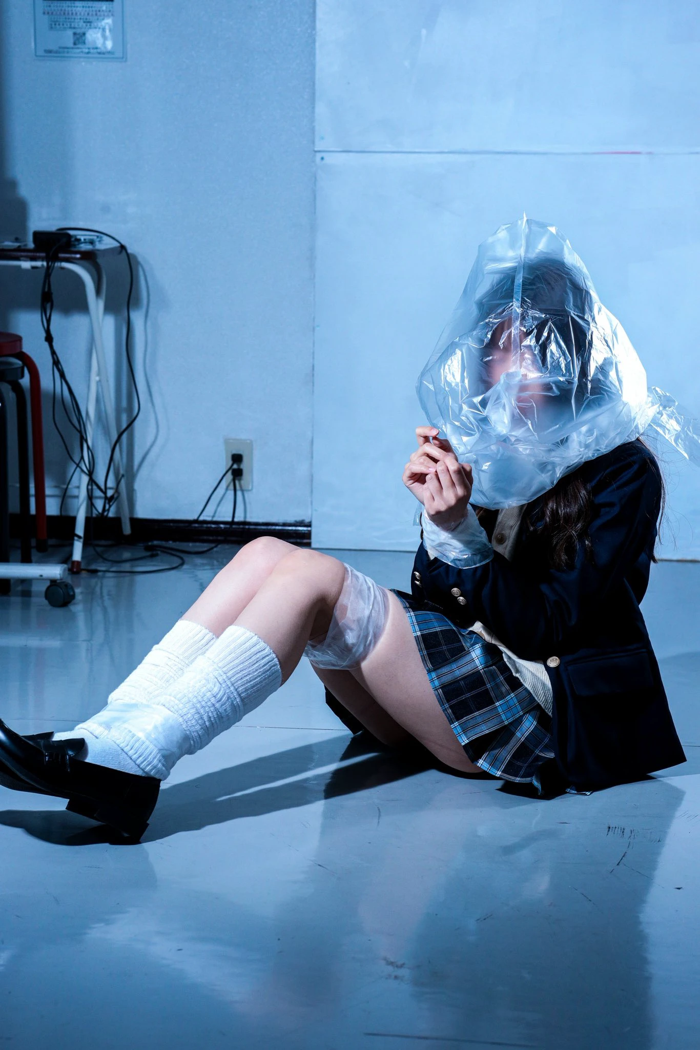 塑料袋当雨衣，时尚新潮流