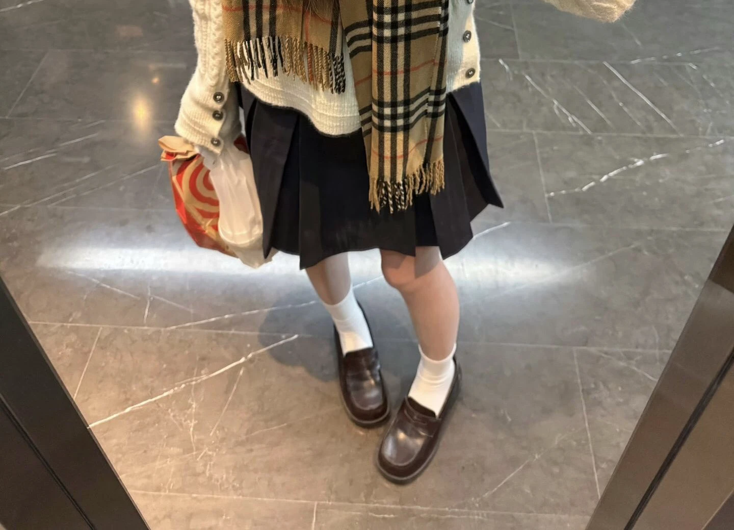 这腿长得像刚出厂的筷子