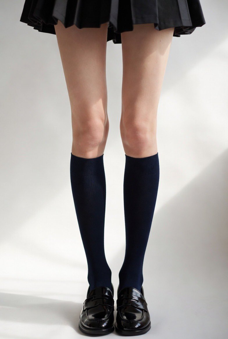 腿部线条过于离谱