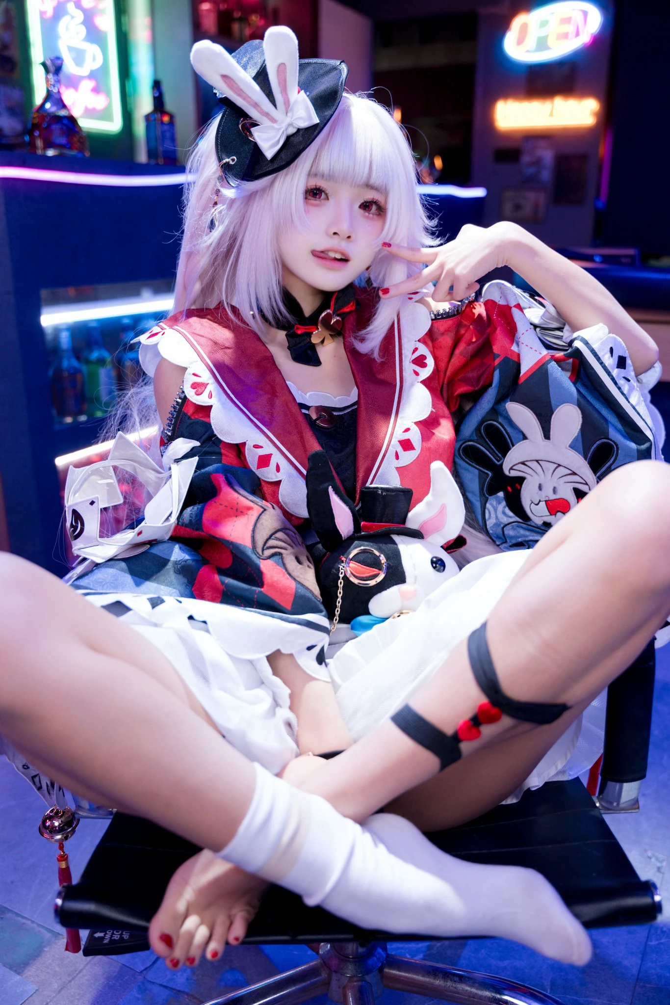 兔耳少女在线发呆