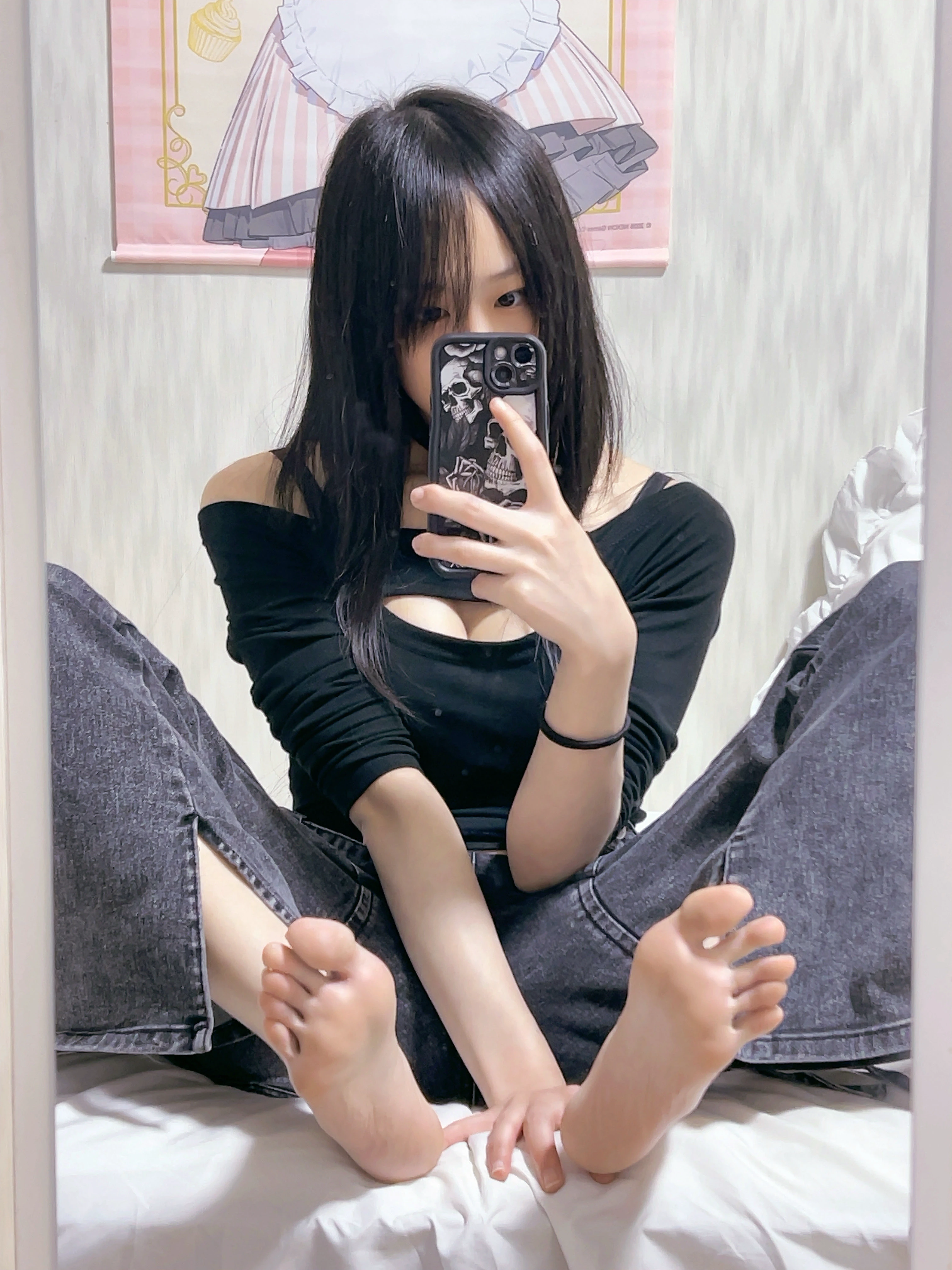 脚力过人快要顶破屏幕