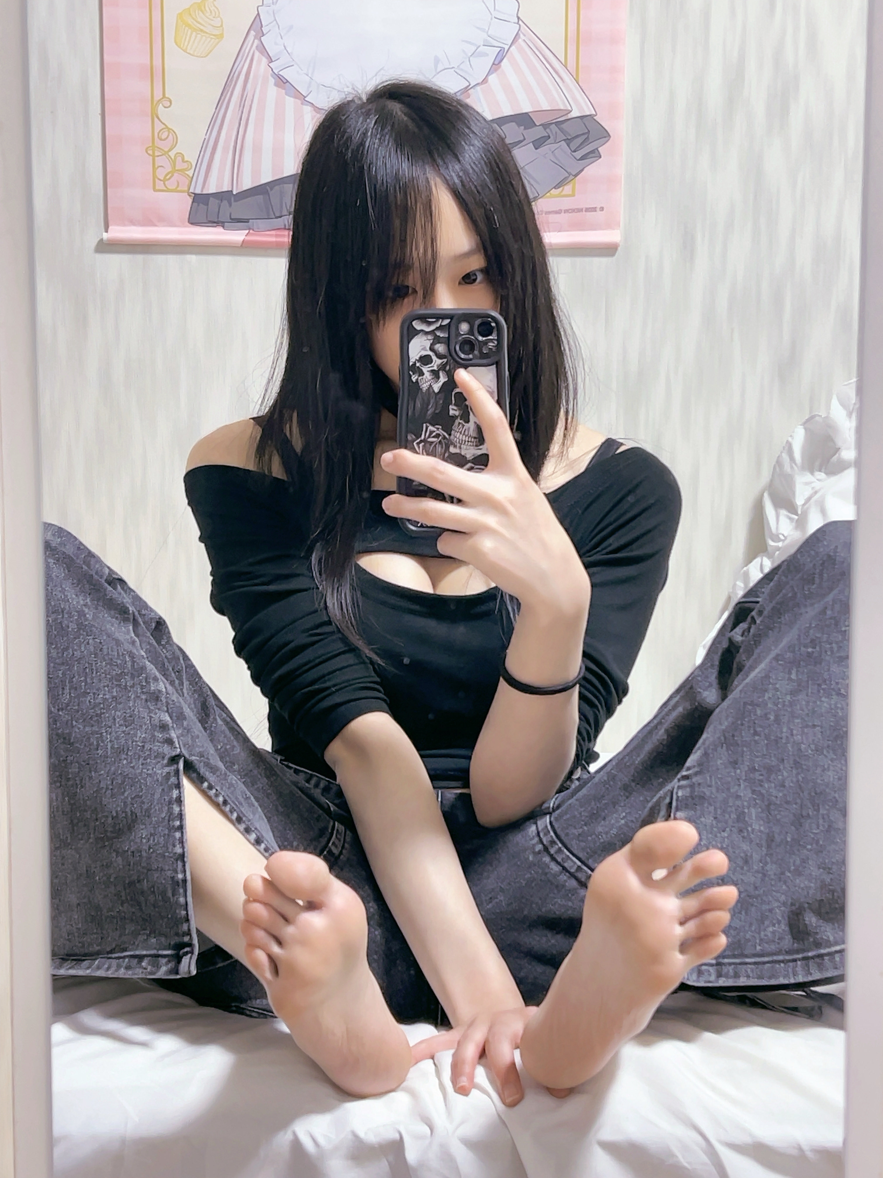 脚力过人快要顶破屏幕