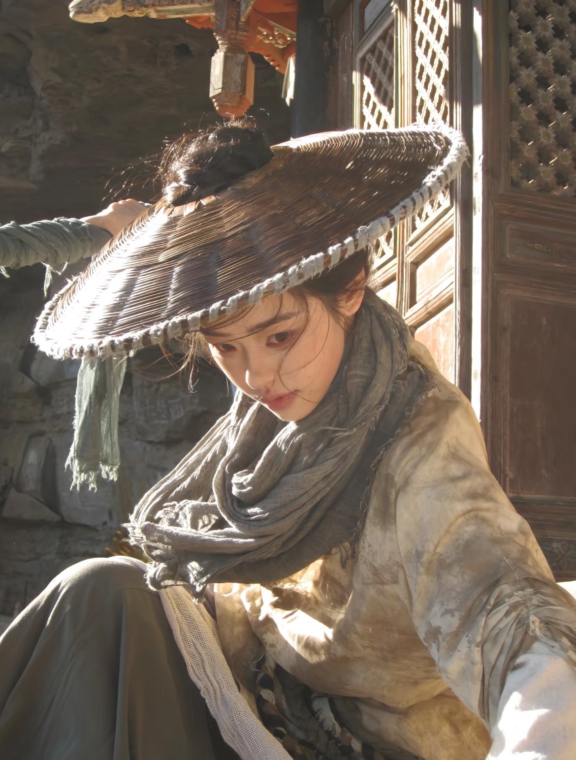 自带遮阳伞的修仙少女