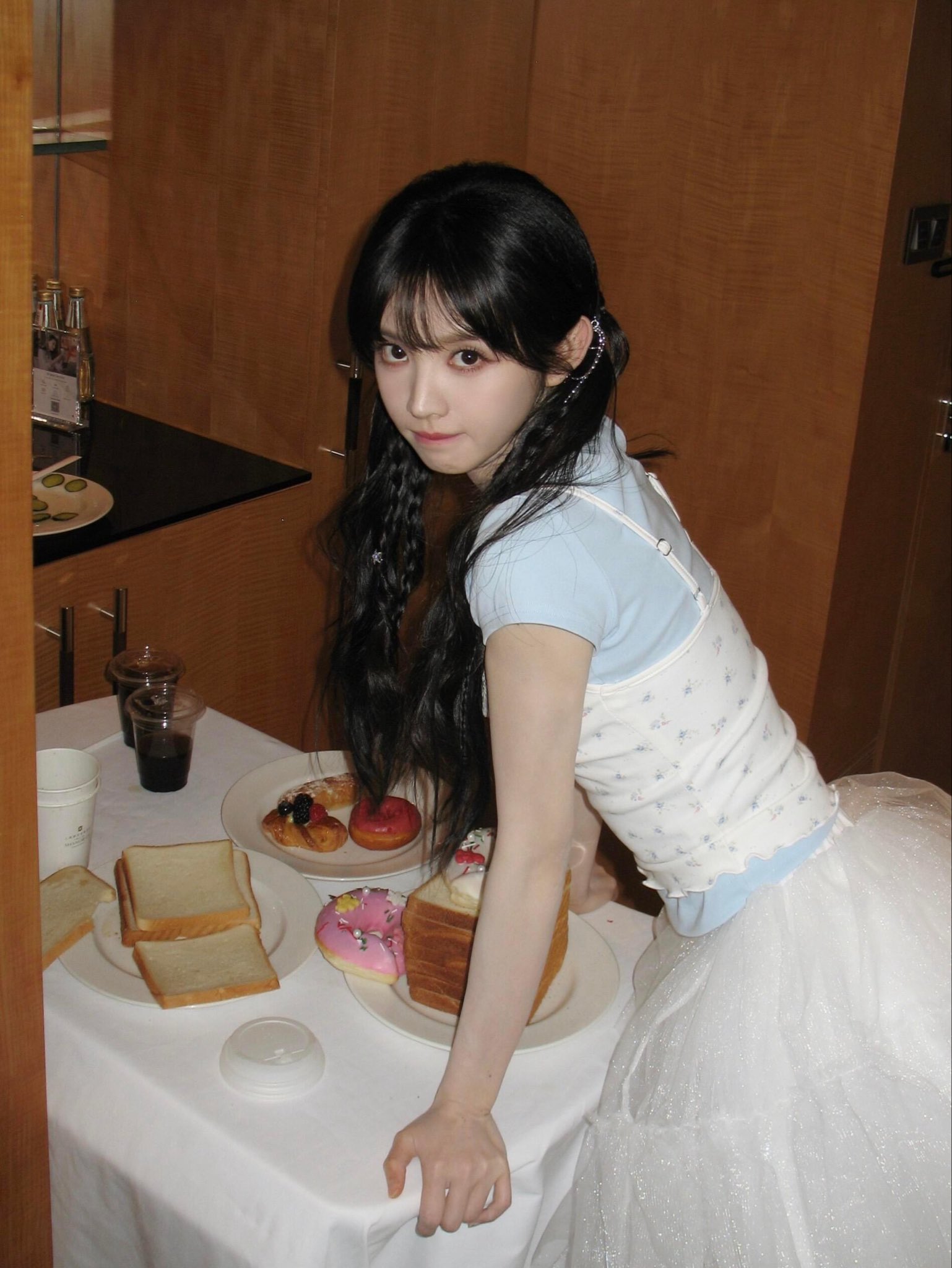 腿长到以为是假肢