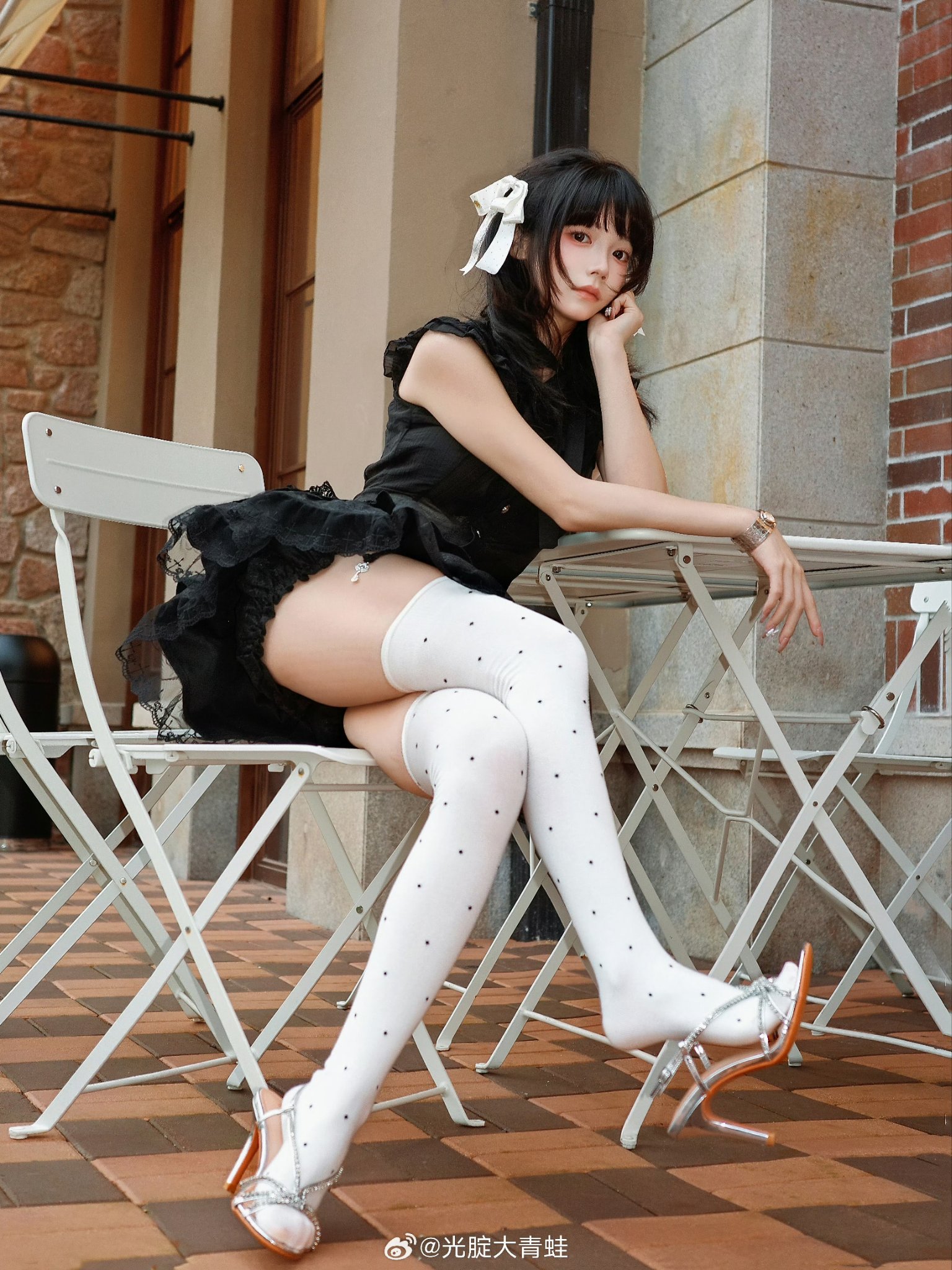 腿长得能直接当晾衣杆