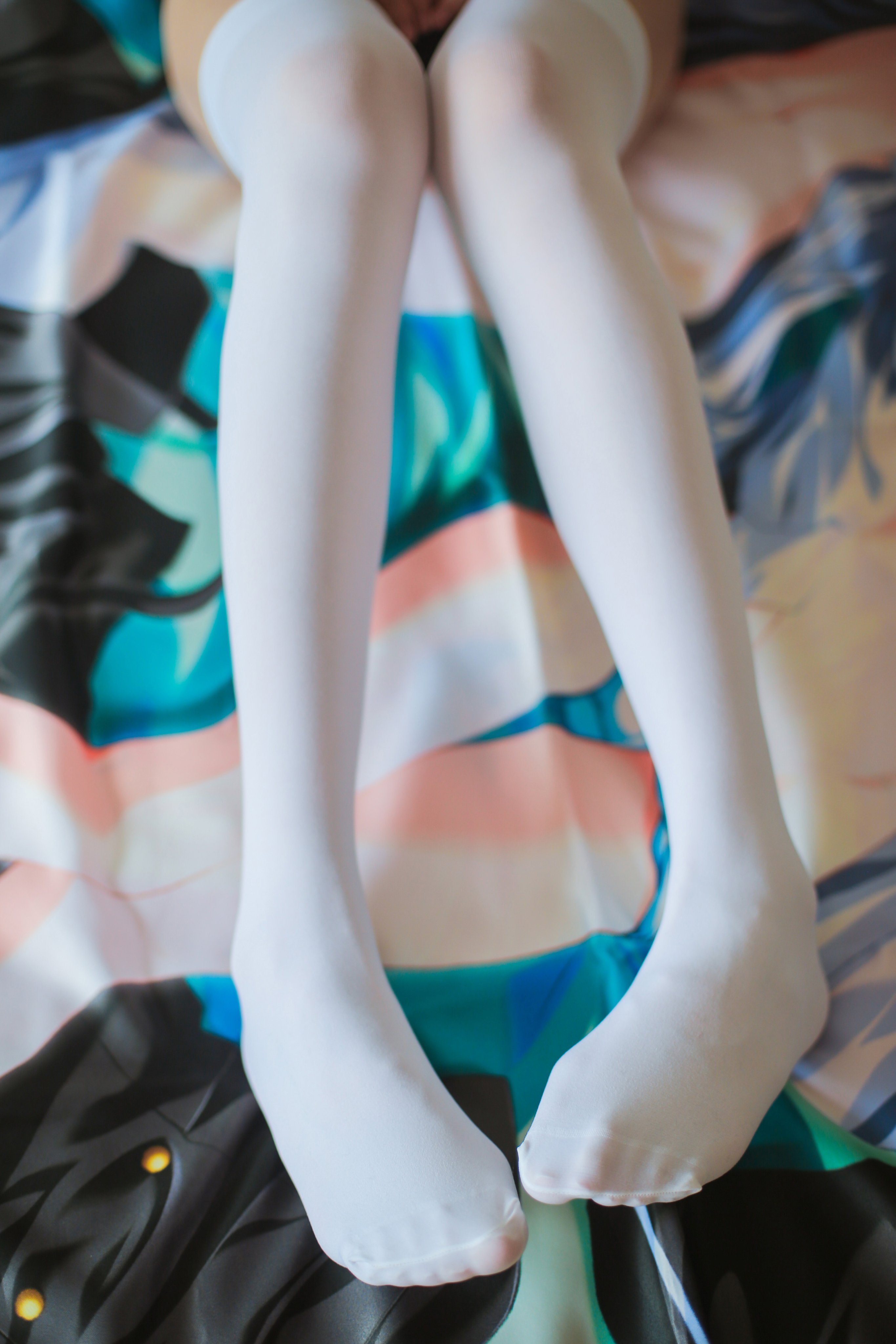 肚子空空全是肉感