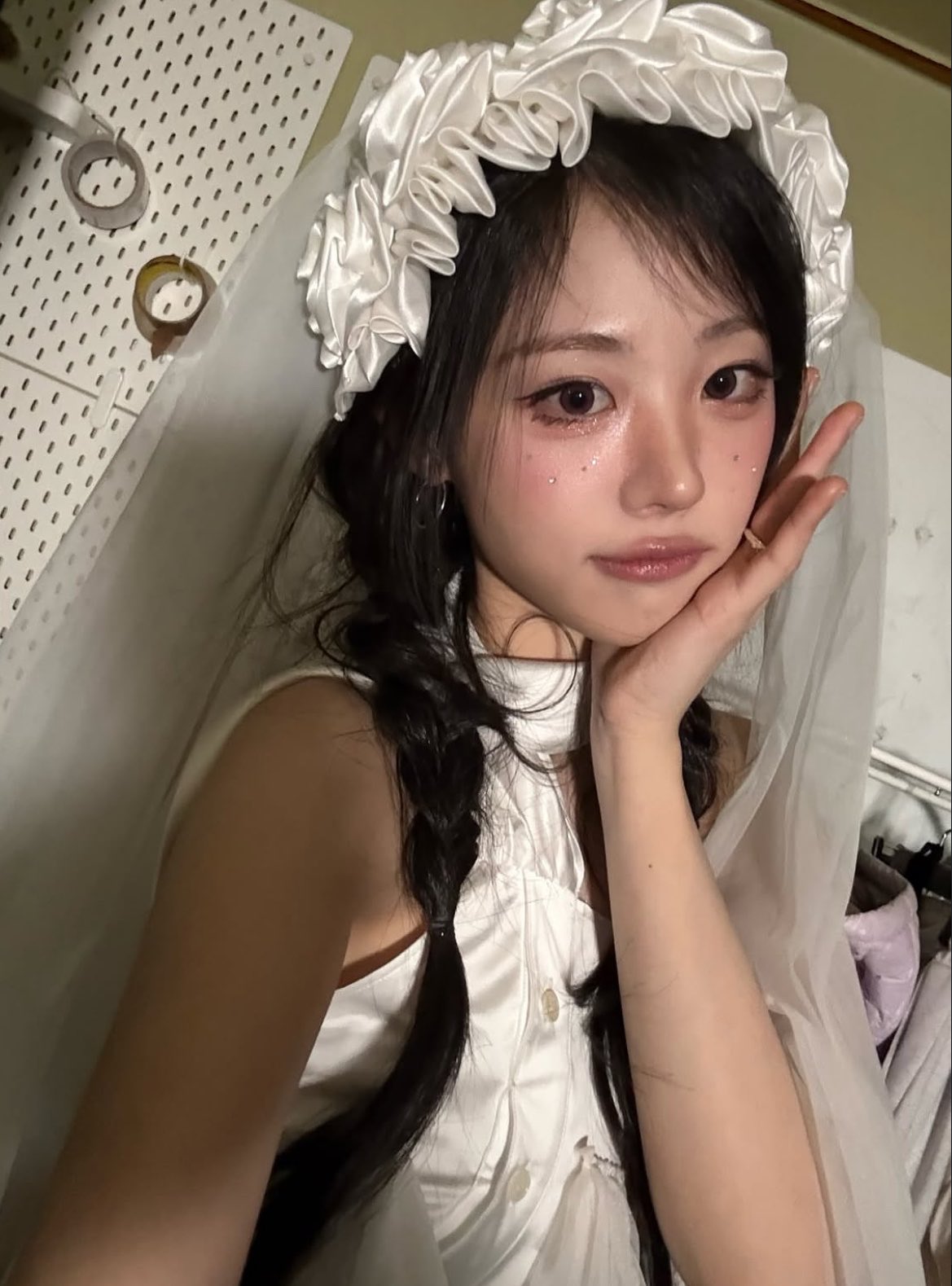 这新娘看起来不太聪明的样子