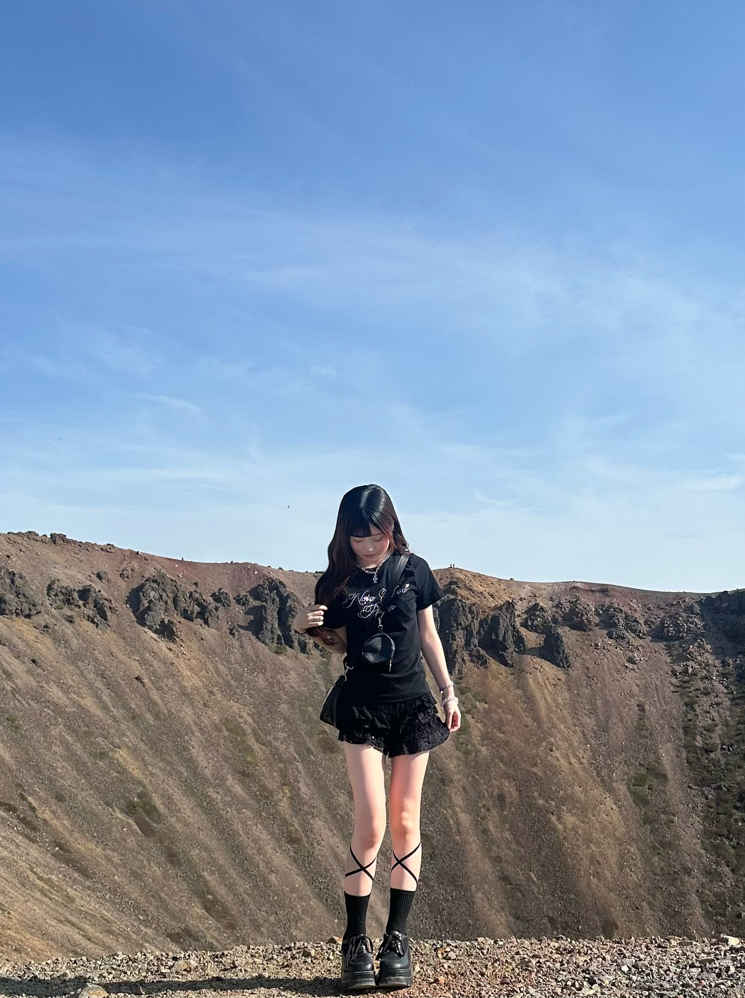 山顶孤独美少女求带飞