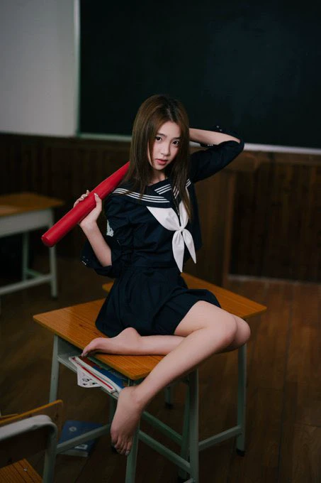 带红棒闯课堂