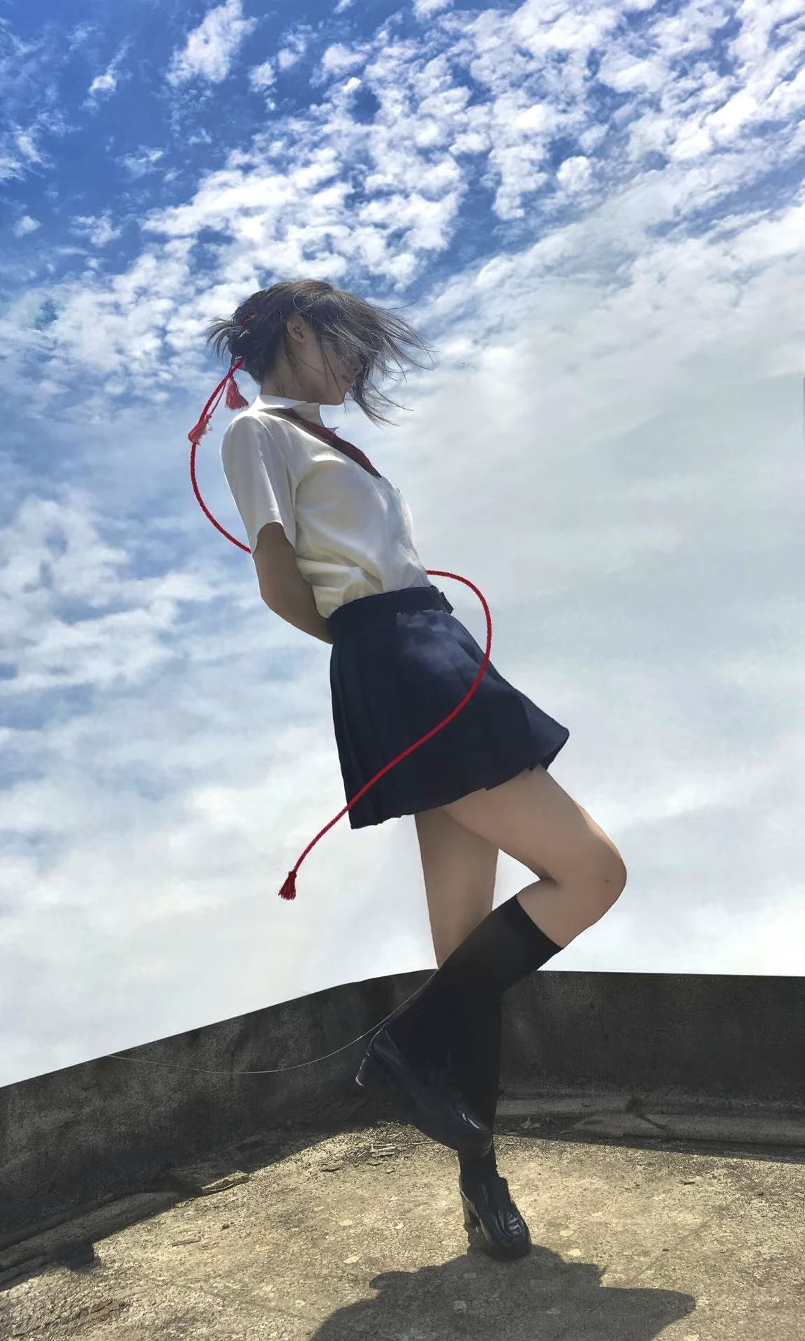 这红绳难道是绑架现场