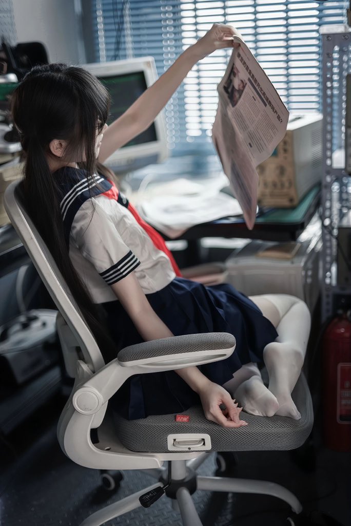 这届学生比我爸还关心时事