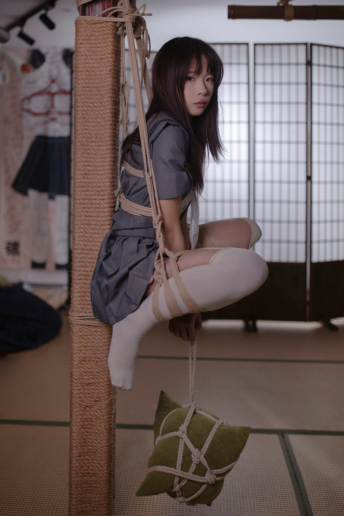 这绳子系得真有艺术感