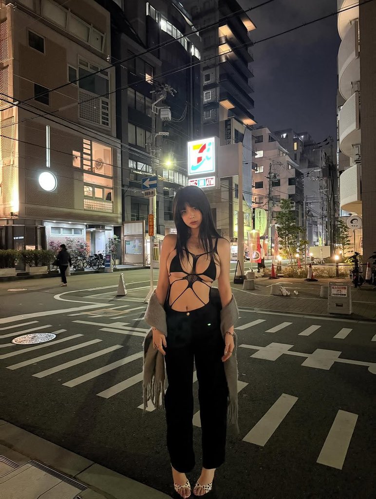 这外套穿得真没重点