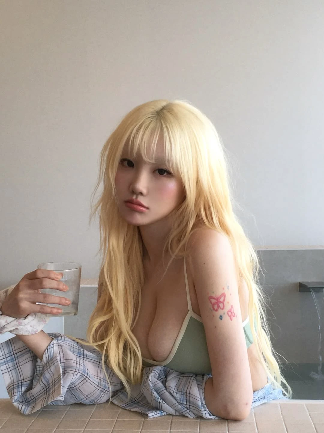 这发色自带高光特效