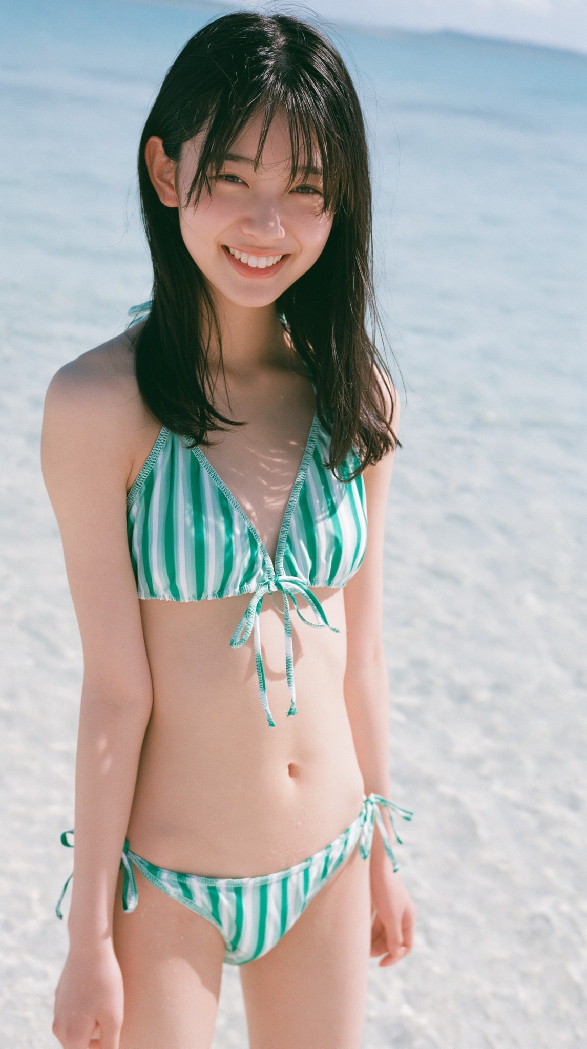 这绿条纹真显眼