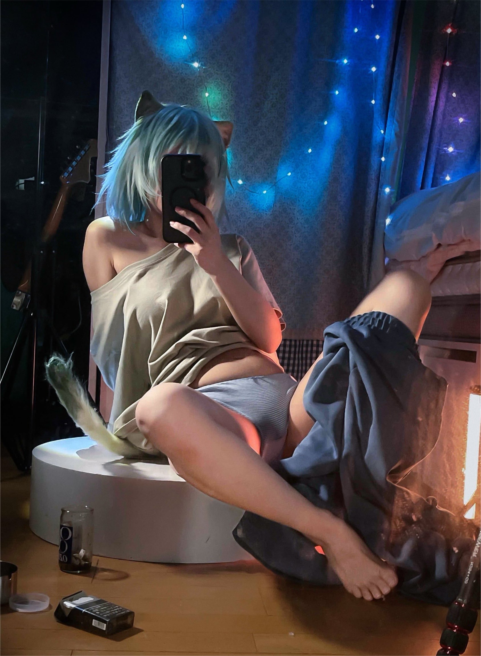 猫娘深夜拆家现场