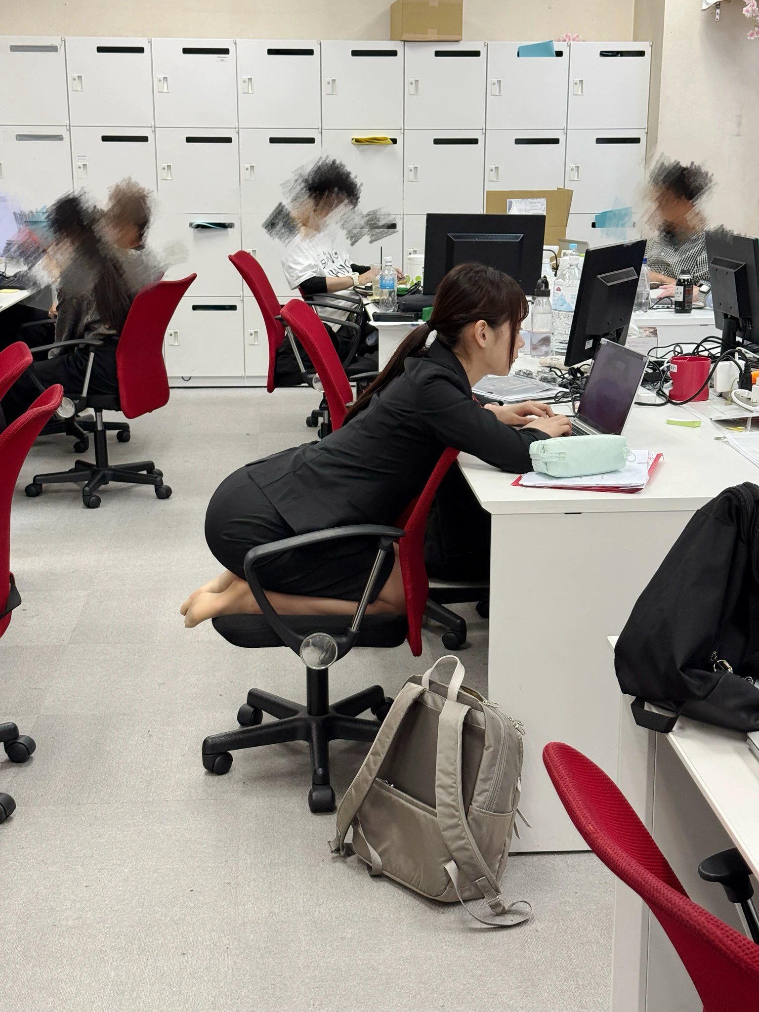 只要我不坐椅子椅子就伤不到我