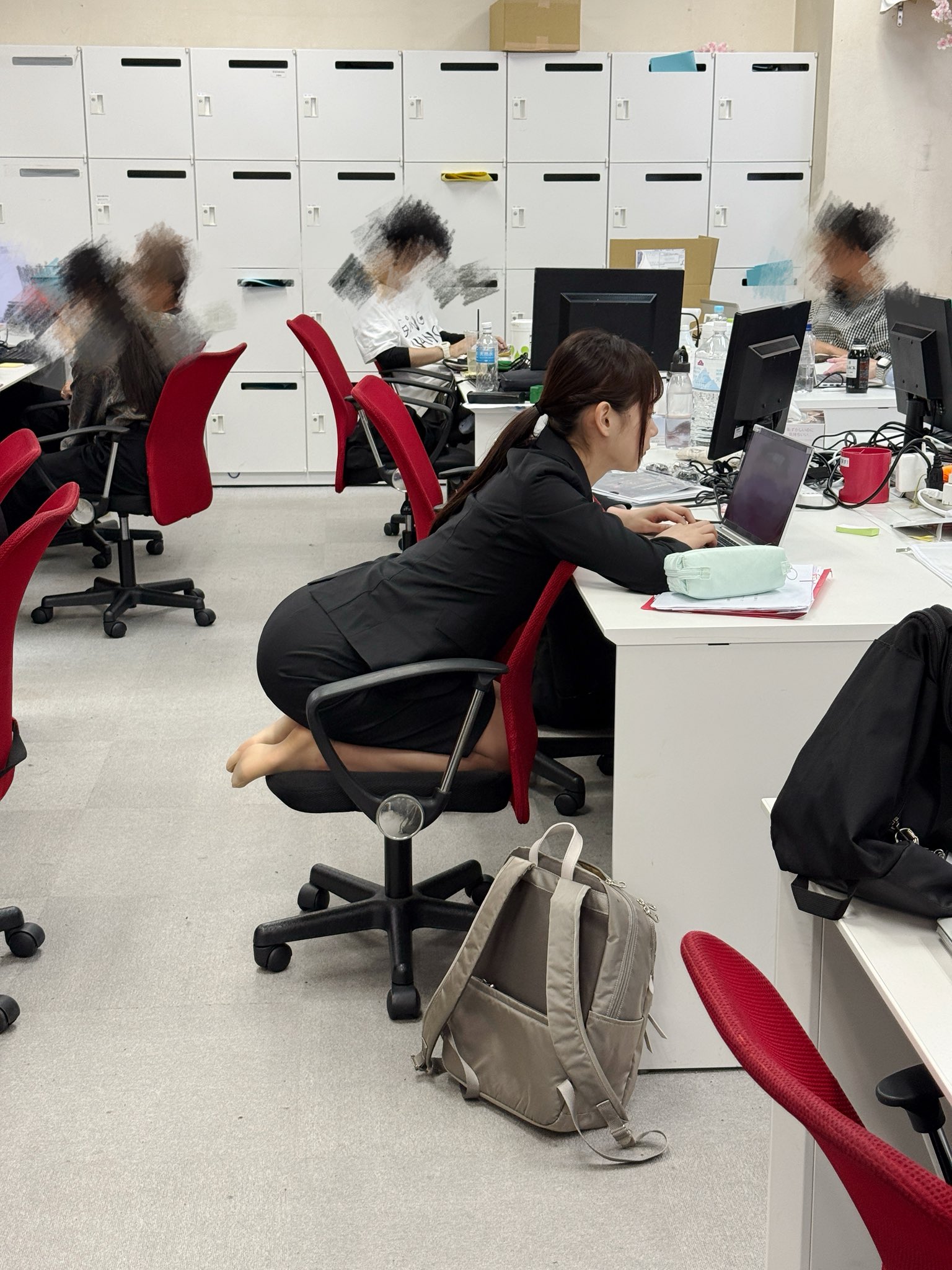 只要我不坐椅子椅子就伤不到我