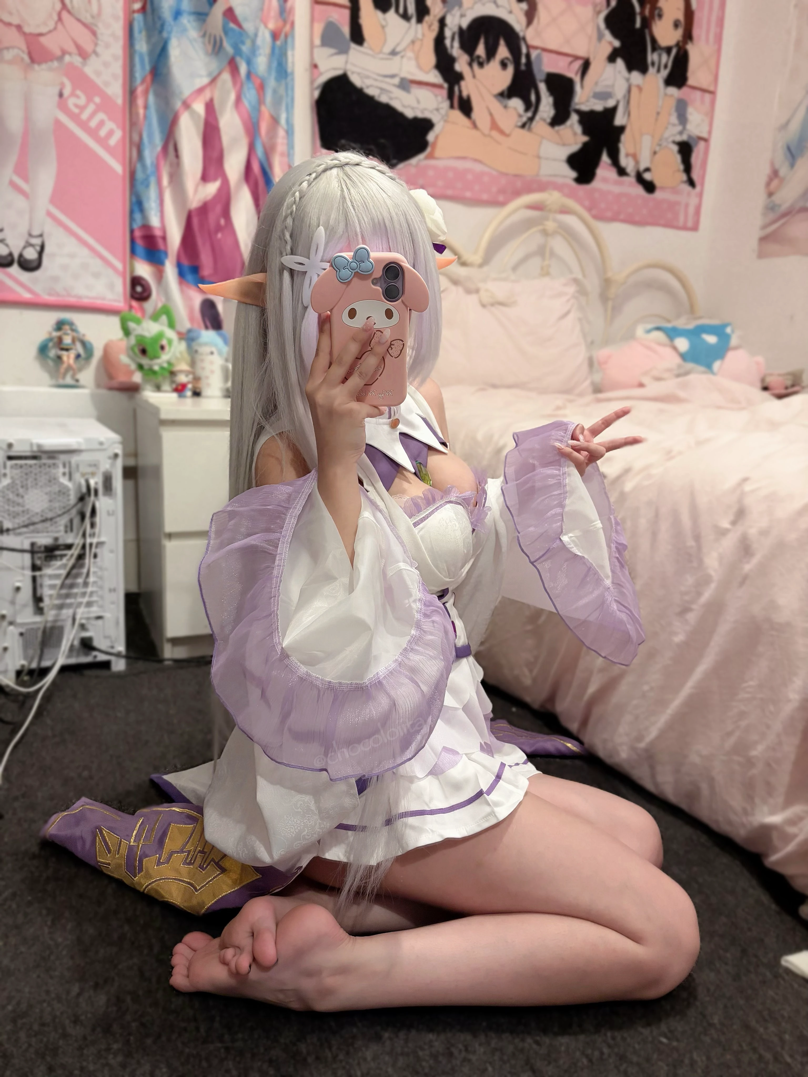 二次元少女在线自拍中