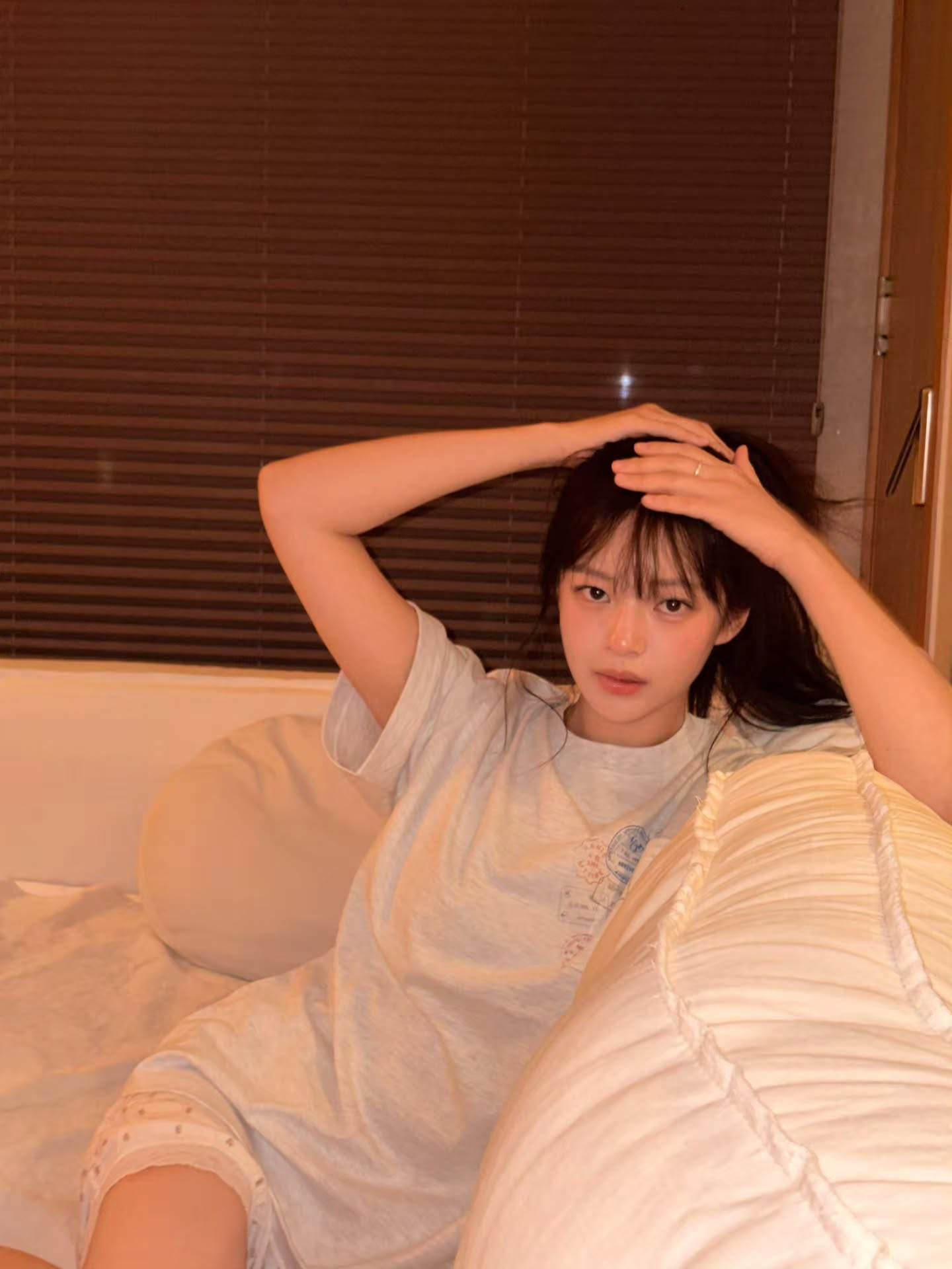 美少女陷入沉思中