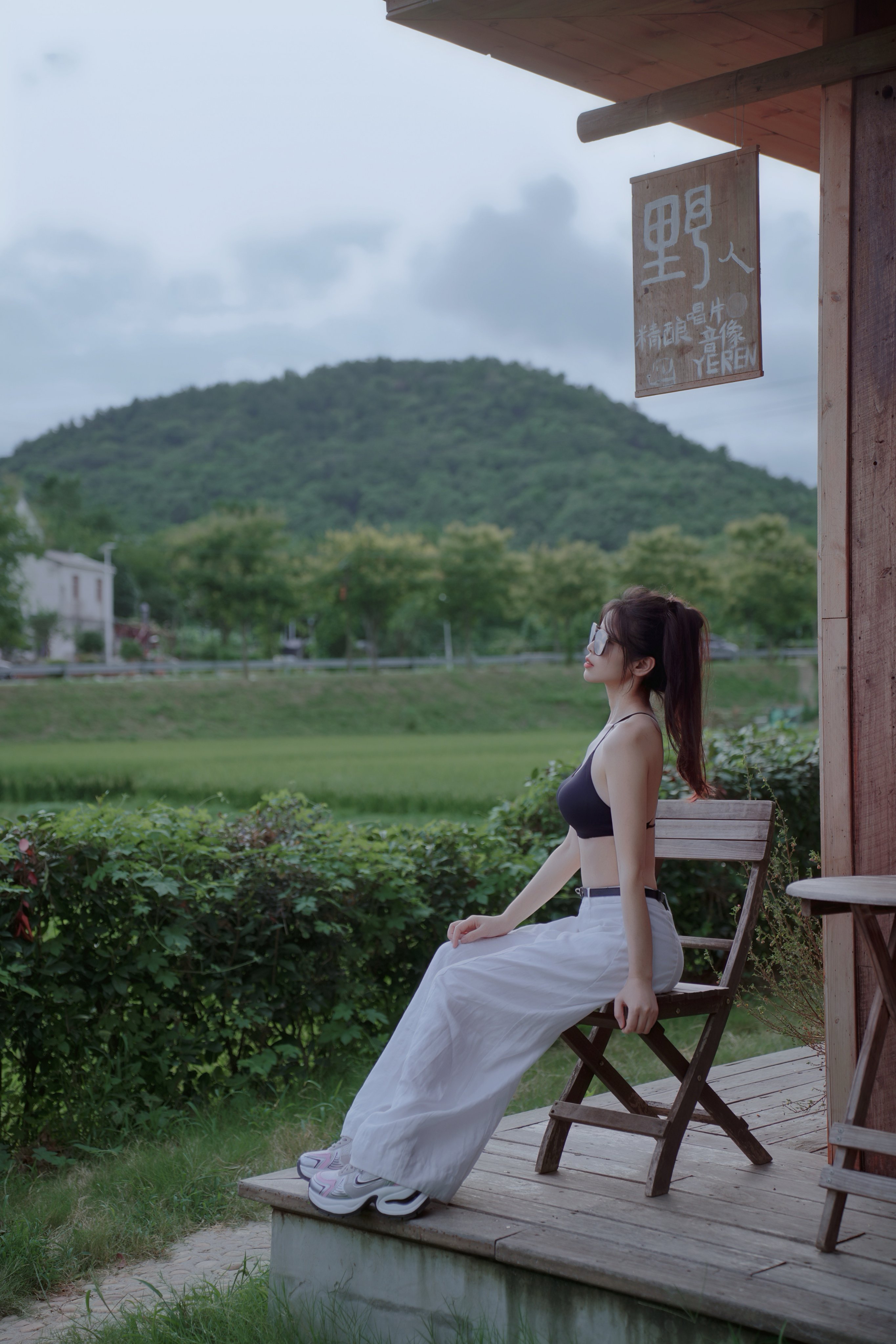 背影杀手在线营业中