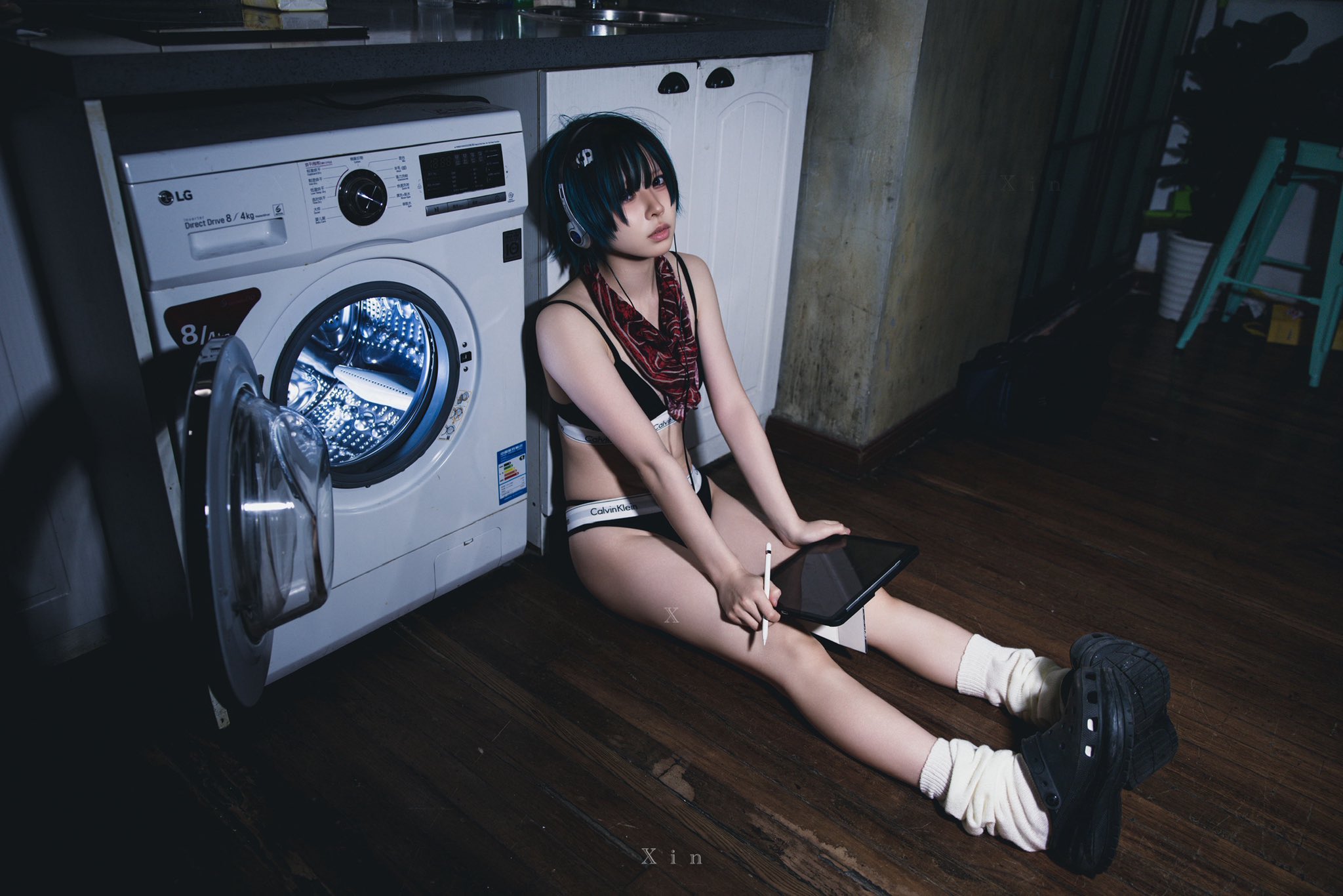 洗衣机里没衣服只有绝世美女