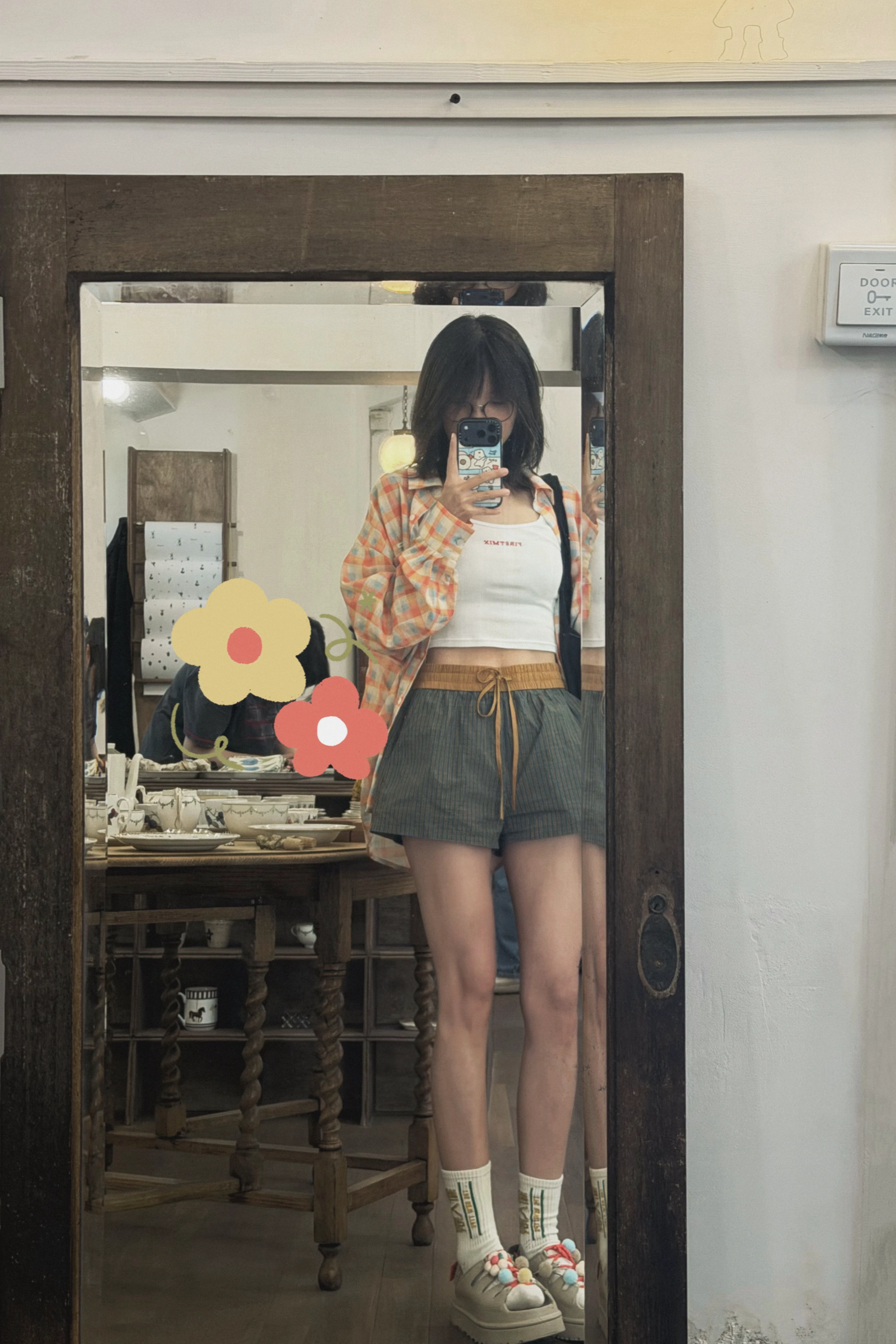 镜子里的潮流小可爱