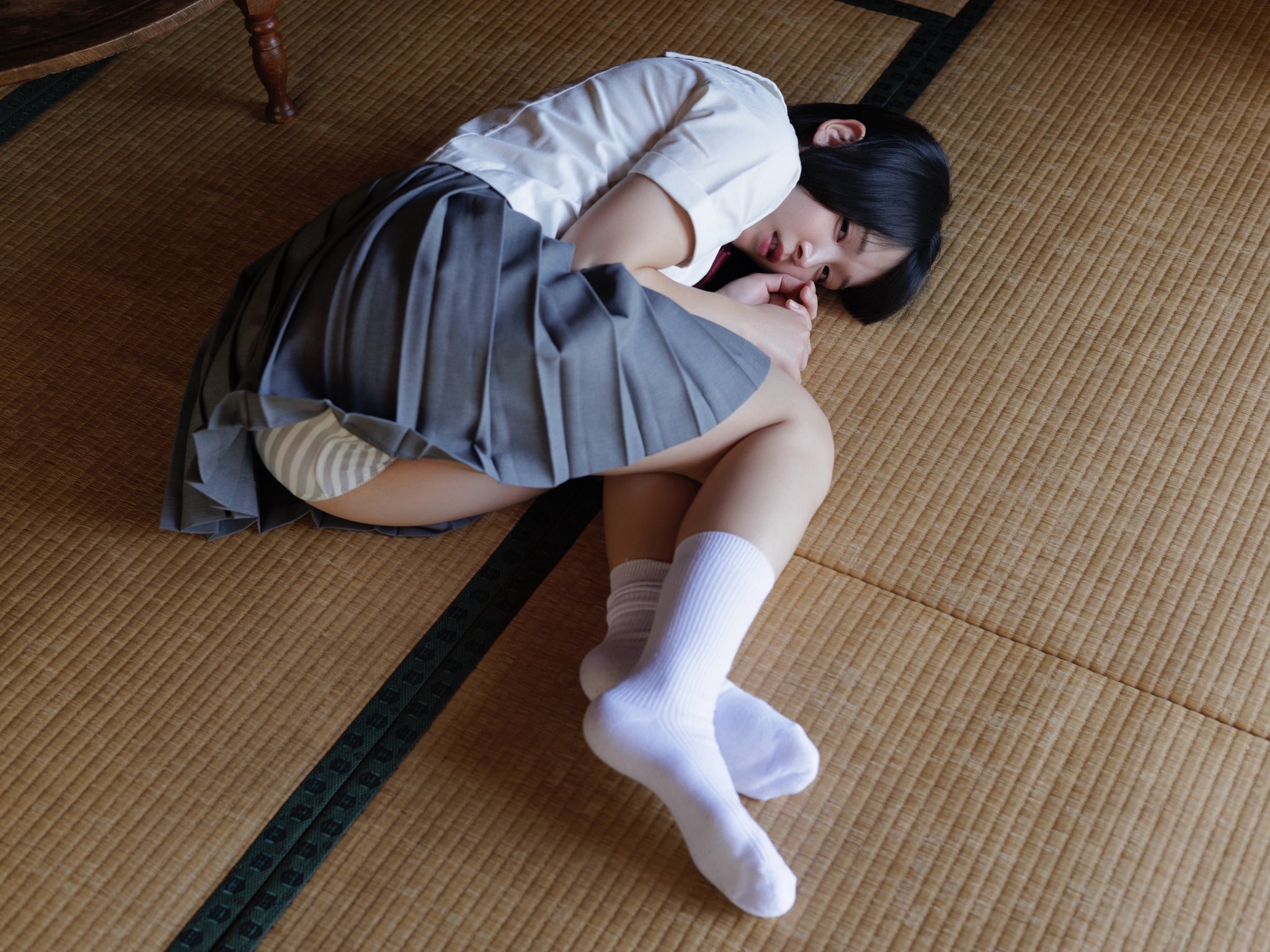 被地板硬控住现场