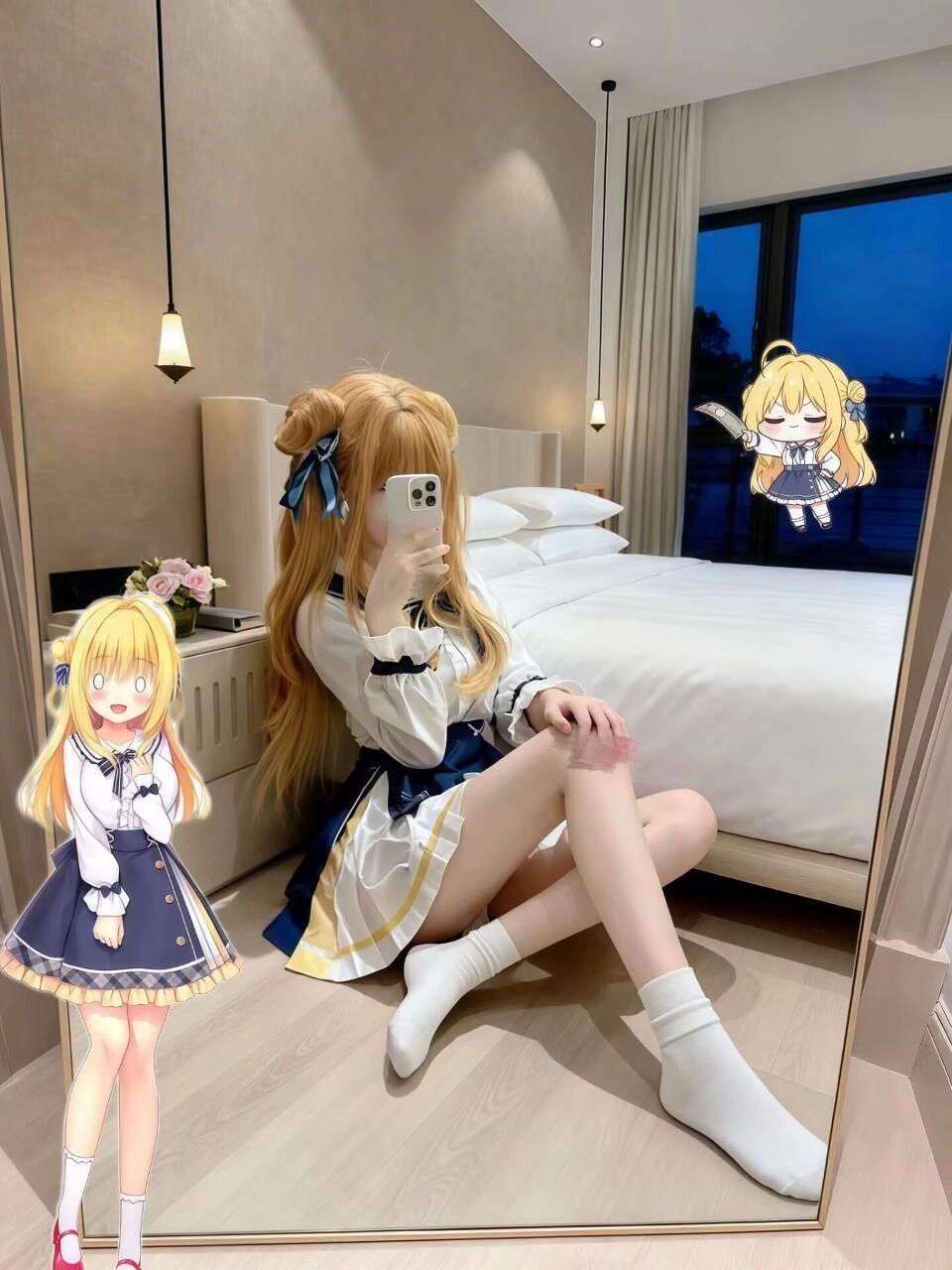 女人在床前拍个自拍。