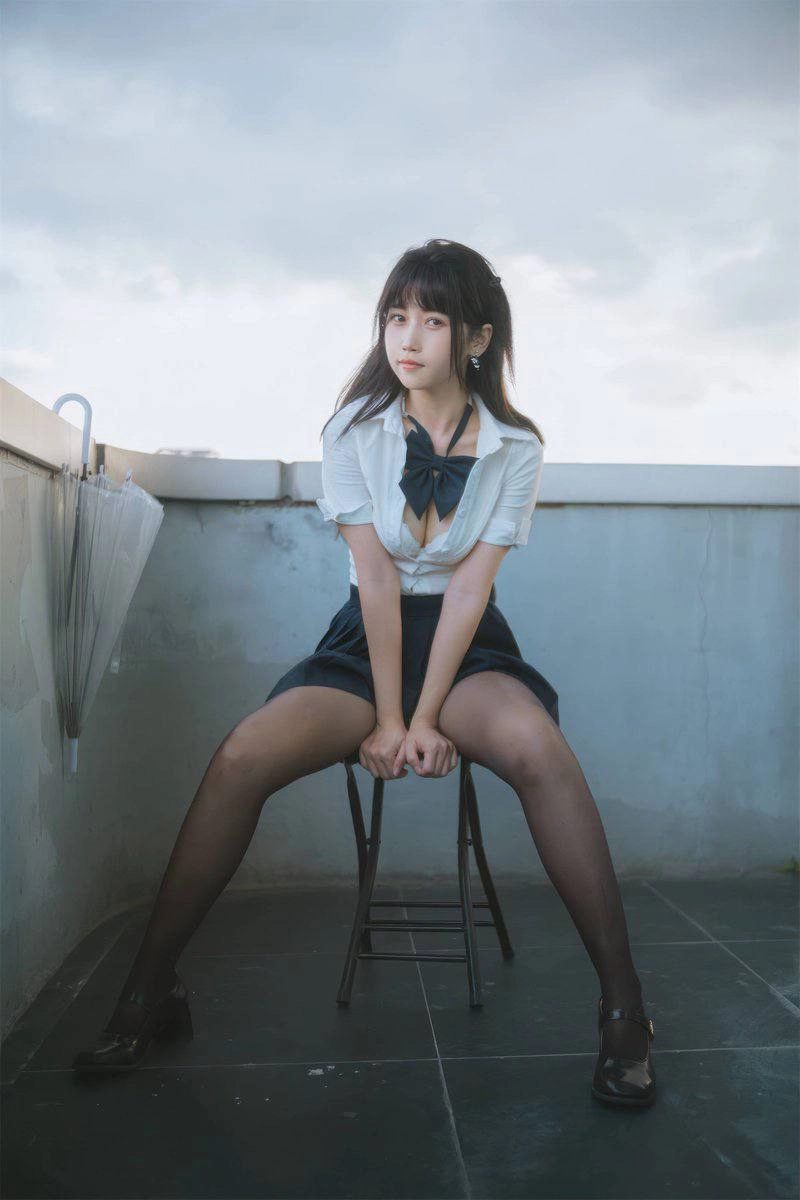 这裙子有点不太听话