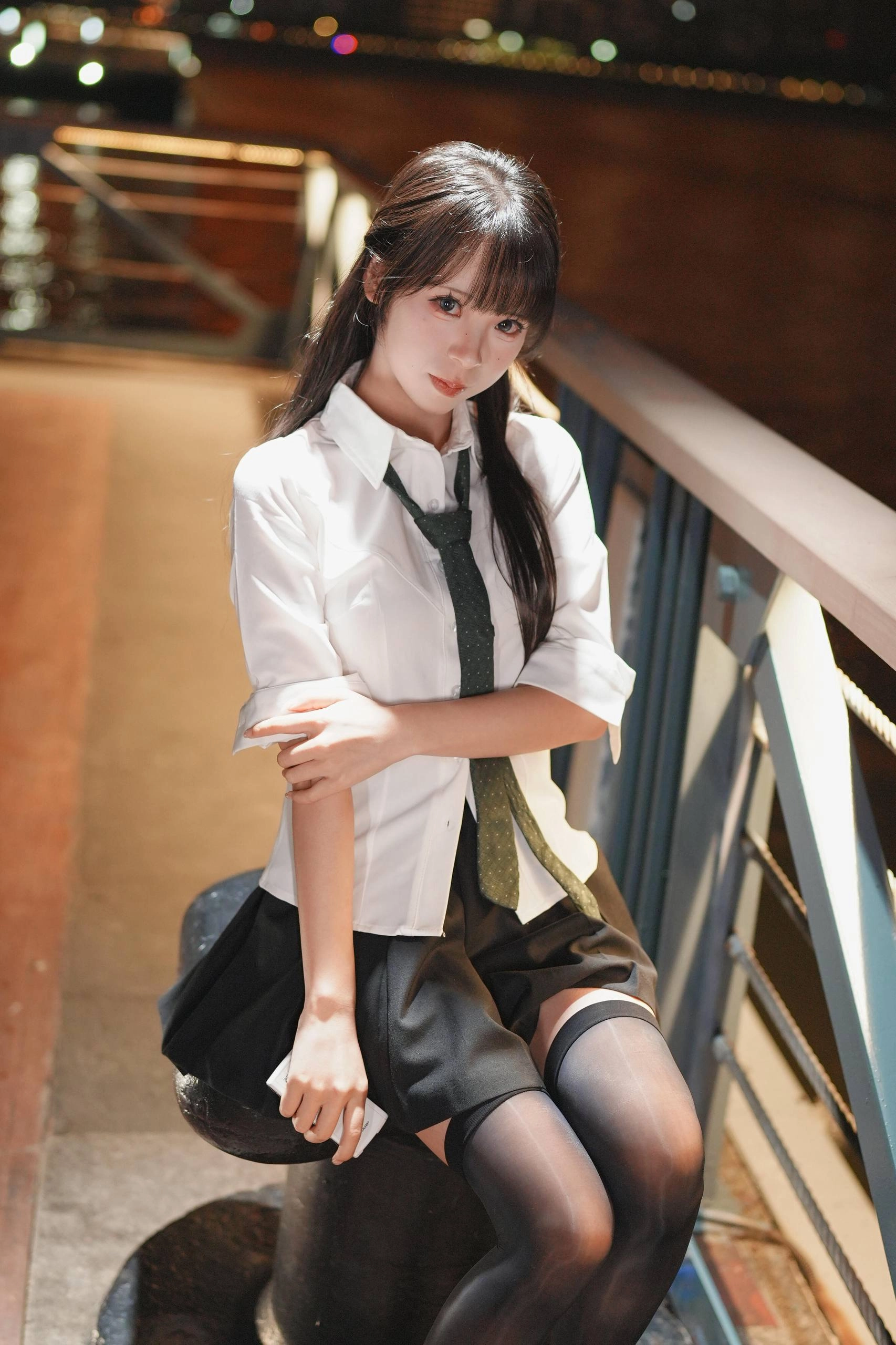 校服穿成这样容易被抓走