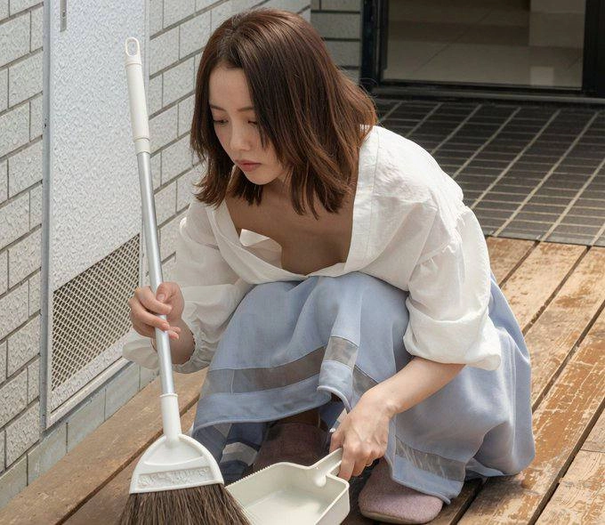 扫地也没能扫走这迷人魅力