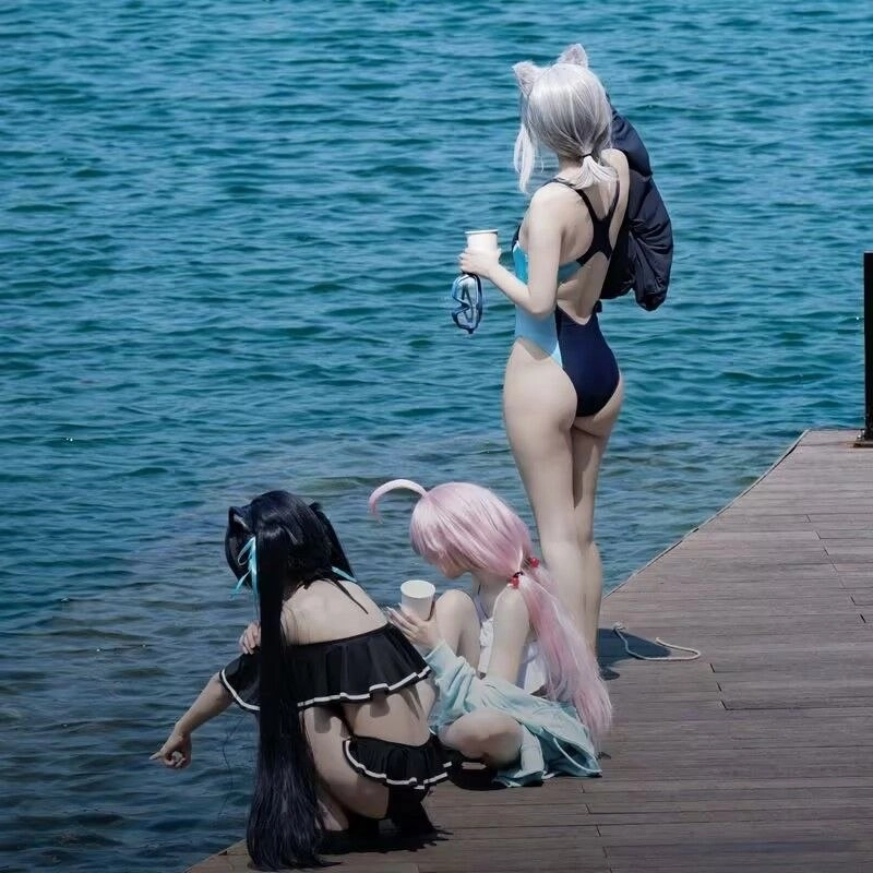 猫耳少女集体出海度假
