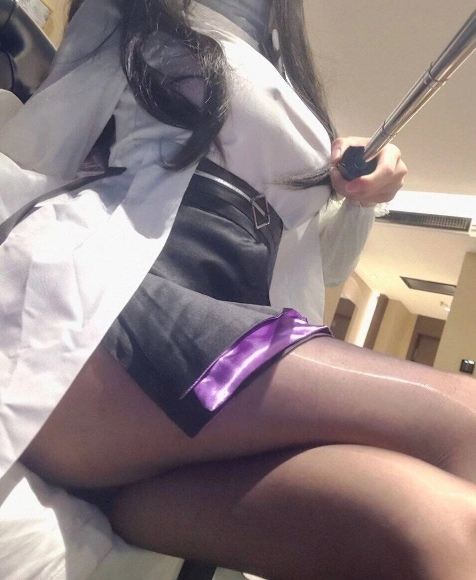 这腿长得有点离谱