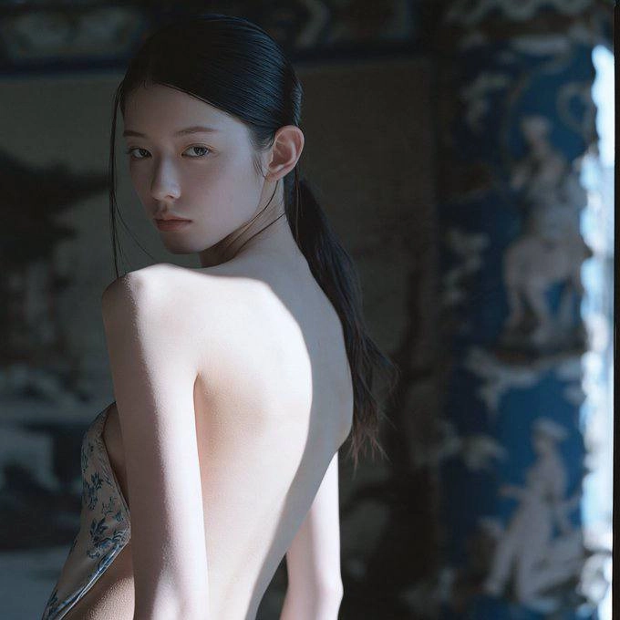 背影杀手在线营业中