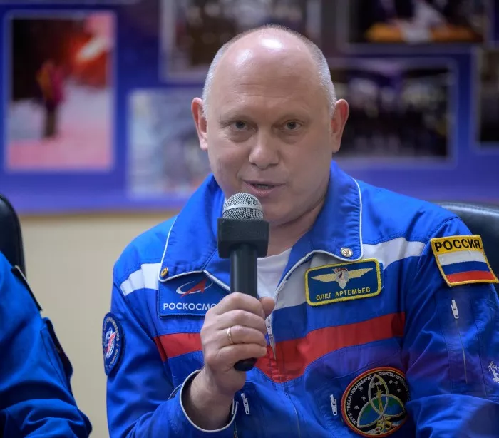 Cosmonaut-Oleg-Artemyev-at-Expedition-65-Press-Conference.jpg